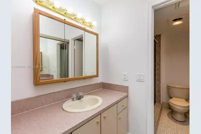 11202 Taft St #11202, Pembroke Pines, FL 33026 - Photo 19