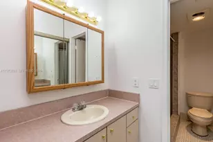 11202 Taft St, Pembroke Pines, FL 33026 - Photo 19