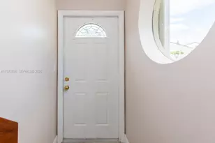 11202 Taft St, Pembroke Pines, FL 33026 - Photo 5