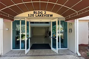 120 Lakeview Dr, Weston, FL 33326 - Photo 3