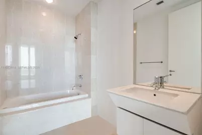 2627 S Bayshore Dr #2703, Miami, FL 33133 - Photo 17