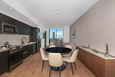 398 NE 5th St #2418, Miami, FL 33132 - Photo 3