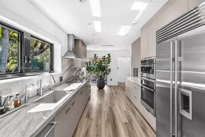 1424 Algardi Ave, Coral Gables, FL 33146 - Photo 29