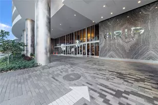 488 NE 18th St, Miami, FL 33132 - Photo 3