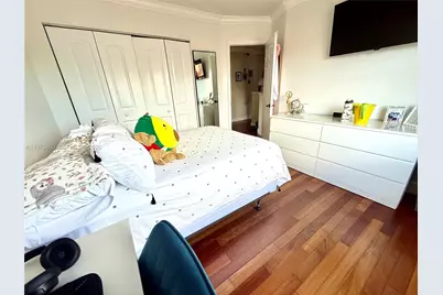 8648 NW 1st Ln, Miami, FL 33126 - Photo 31