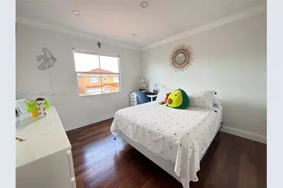 8648 NW 1st Ln, Miami, FL 33126 - Photo 29