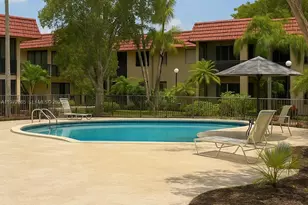 800 NE 199th St, Miami, FL 33179 - Photo 11