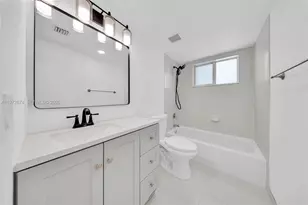 6905 Bay Dr, Miami Beach, FL 33141 - Photo 21