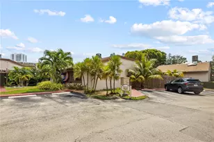 2731 S Parkview Dr, Hallandale Beach, FL 33009 - Photo 11