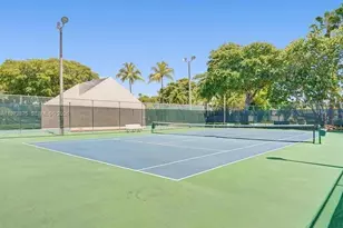 2731 S Parkview Dr, Hallandale Beach, FL 33009 - Photo 7