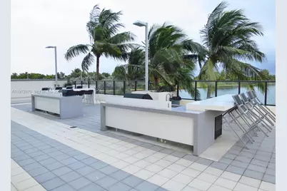 600 NE 36th St #1909, Miami, FL 33137 - Photo 19