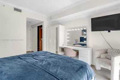 [Address not provided], Miami, FL 33131 - Photo 37