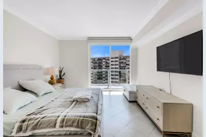 [Address not provided], Miami, FL 33131 - Photo 23