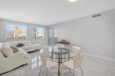 20000 E Country Club Dr #714, Aventura, FL 33180 - Photo 7