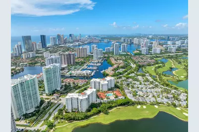 20000 E Country Club Dr #714, Aventura, FL 33180 - Photo 41
