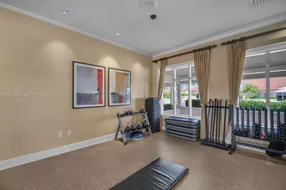 20000 E Country Club Dr #714, Aventura, FL 33180 - Photo 33