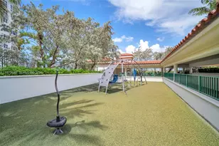 20000 E Country Club Dr, Aventura, FL 33180 - Photo 35