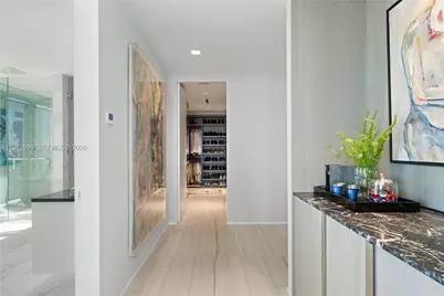 1000 Biscayne Blvd #3201, Miami, FL 33132 - Photo 17