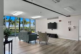 2655 Collins Ave, Miami Beach, FL 33140 - Photo 21