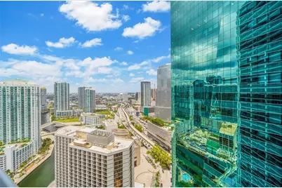 200 Biscayne Boulevard Way #3811, Miami, FL 33131 - Photo 25