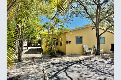 836 NW 12th Ter #2, Fort Lauderdale, FL 33311 - Photo 1