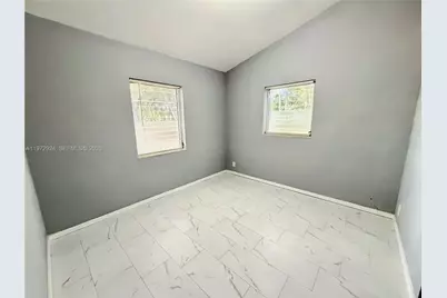 836 NW 12th Ter #2, Fort Lauderdale, FL 33311 - Photo 11