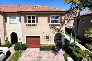 8905 SW 221st Terrace, Cutler Bay, FL 33190 - Photo 1