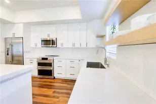 8905 SW 221st Terrace, Cutler Bay, FL 33190 - Photo 17