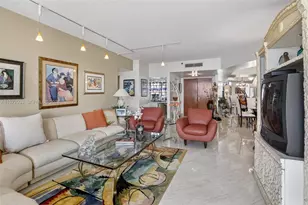 20281 E Country Club Dr, Aventura, FL 33180 - Photo 7