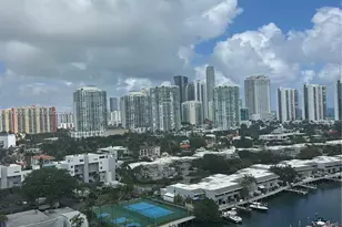 400 Kings Point Dr, Sunny Isles Beach, FL 33160 - Photo 5