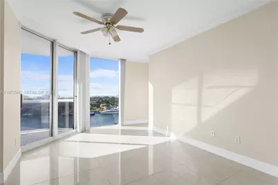 4775 Collins Ave #1006, Miami Beach, FL 33140 - Photo 17
