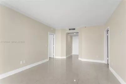 4775 Collins Ave #1006, Miami Beach, FL 33140 - Photo 7