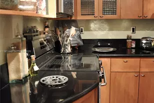 1 Century Ln, Miami Beach, FL 33139 - Photo 45