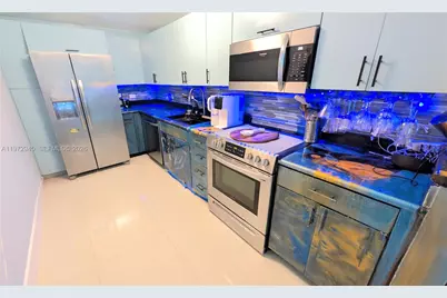 7501 E Treasure Dr #2M, North Bay Village, FL 33141 - Photo 7