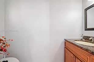 1026 SW 180th Terrace, Pembroke Pines, FL 33029 - Photo 5