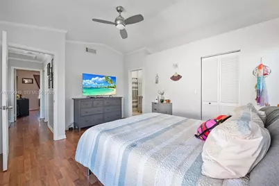 1026 SW 180th Ter, Pembroke Pines, FL 33029 - Photo 13