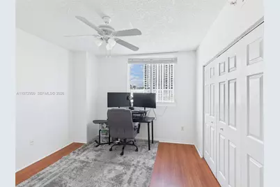 275 NE 18th St #810, Miami, FL 33132 - Photo 7