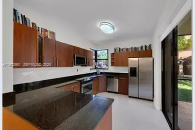 15533 N Miami Lakeway N #15533, Miami Lakes, FL 33014 - Photo 17