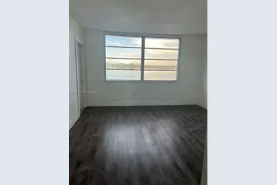18601 NE 14th Ave #411, Miami, FL 33179 - Photo 3