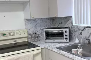 199 SW 12th Ave, Miami, FL 33130 - Photo 17