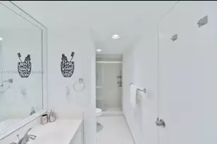 4001 S Ocean Dr, Hollywood, FL 33019 - Photo 17