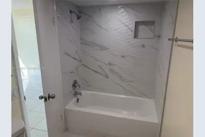 11750 SW 18th St #525, Miami, FL 33175 - Photo 5