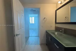 275 NE 18th St, Miami, FL 33132 - Photo 9