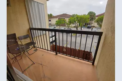 690 W Park Dr #2-204, Miami, FL 33172 - Photo 47