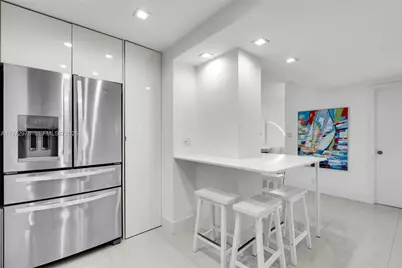 1000 West Ave #721, Miami Beach, FL 33139 - Photo 9