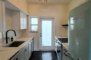 742 12th St, Miami Beach, FL 33139 - Photo 15