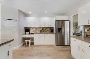 16085 SW 84th Pl, Palmetto Bay, FL 33157 - Photo 11