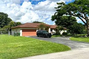 1771 NW 17th St, Homestead, FL 33030 - Photo 3