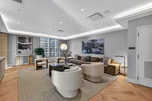 121 NE 5th St, Miami, FL 33132 - Photo 33