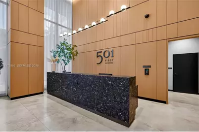 121 NE 5th St #710, Miami, FL 33132 - Photo 13